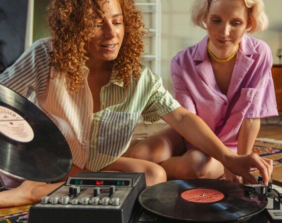 Hoe muziek herinneringen in relaties versterkt