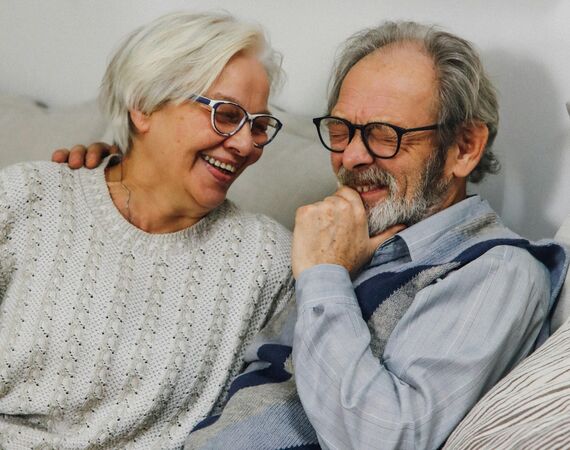 Waarom lachen verbindt