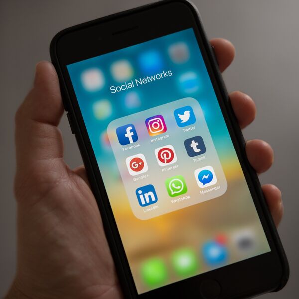 De invloed van social media op je relatie