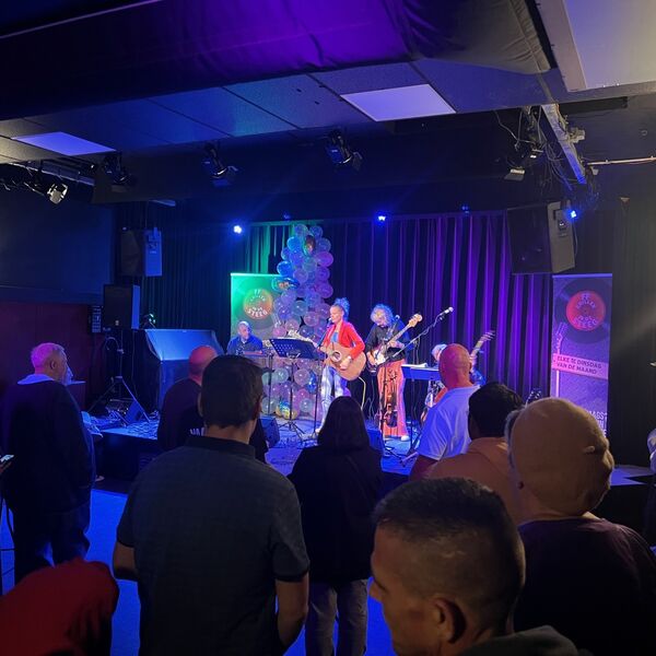 Chillen in de Steeg, dansen, eten en ontmoeten